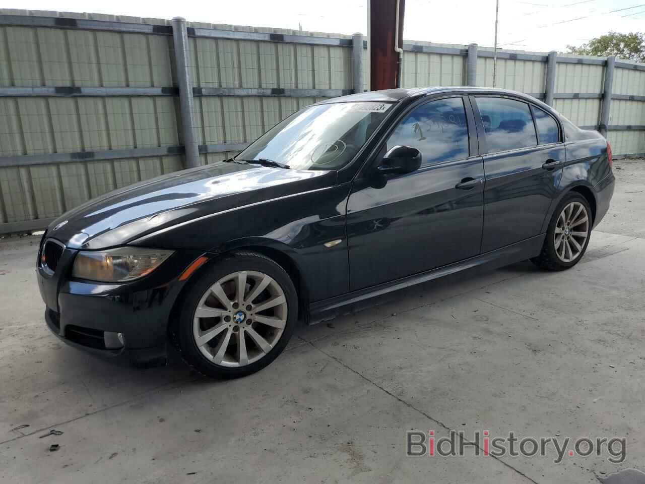 Photo WBAPH5C53BA441434 - BMW 3 SERIES 2011