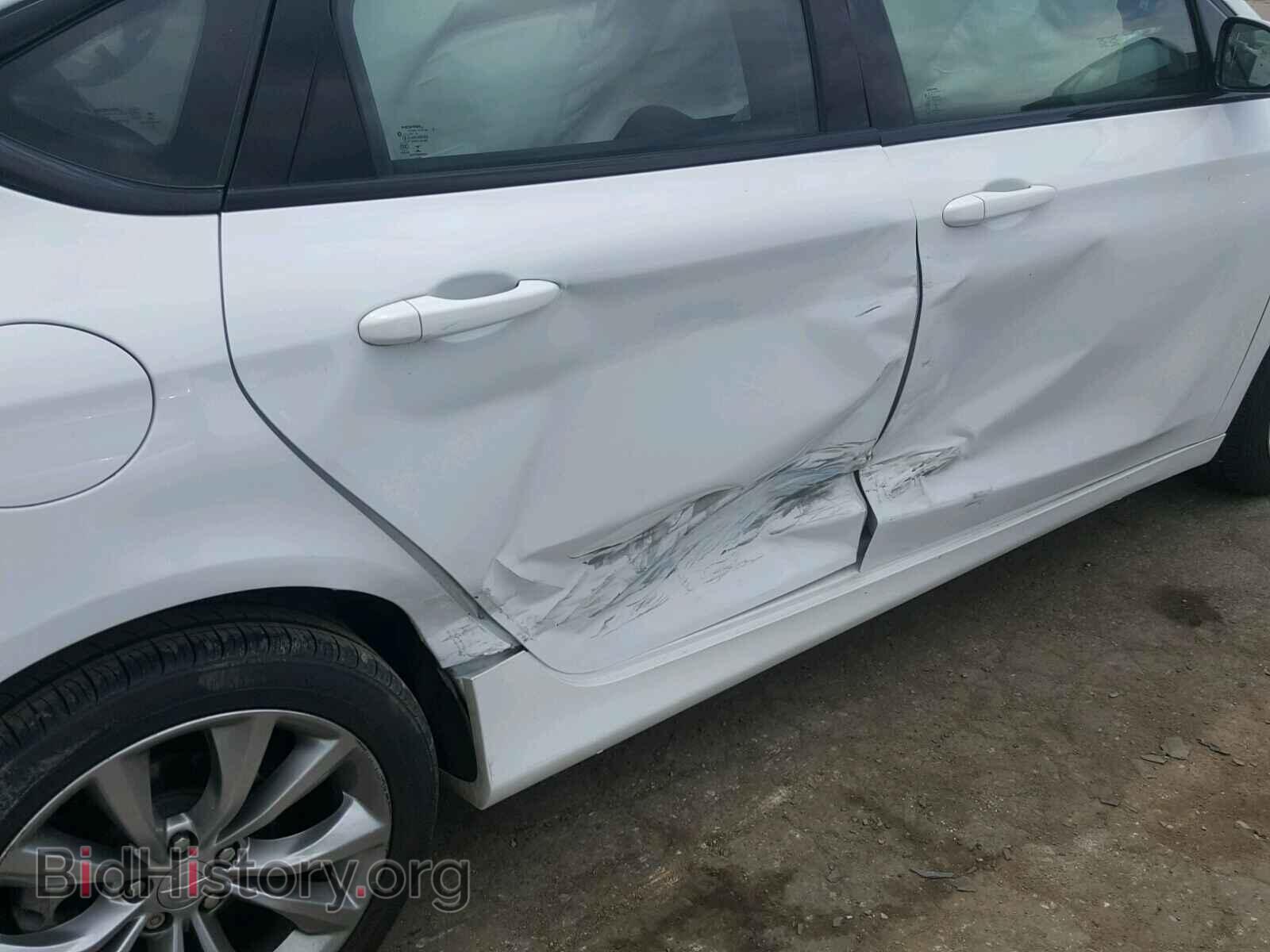 2016 CHRYSLER 200 - VIN: 1C3CCCBB3GN107744 - Фото 9
