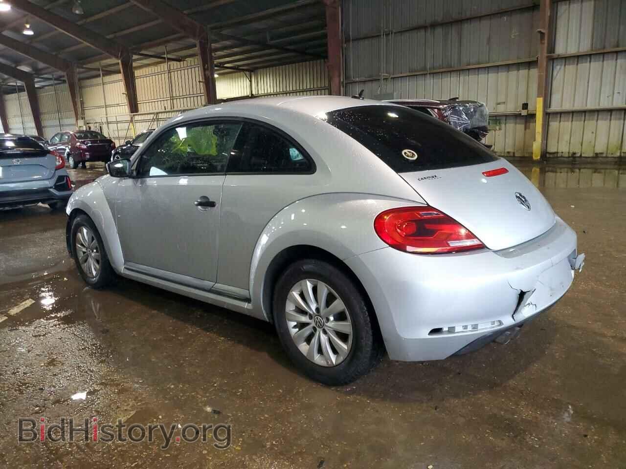 2013 VOLKSWAGEN BEETLE - VIN: 3VWFP7ATXDM627876 - Фото 2