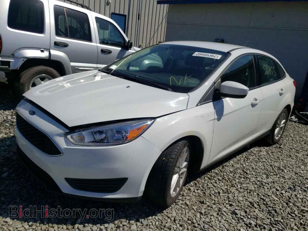 2018 FORD FOCUS - VIN: 1FADP3FE5JL238370 - Фото 2