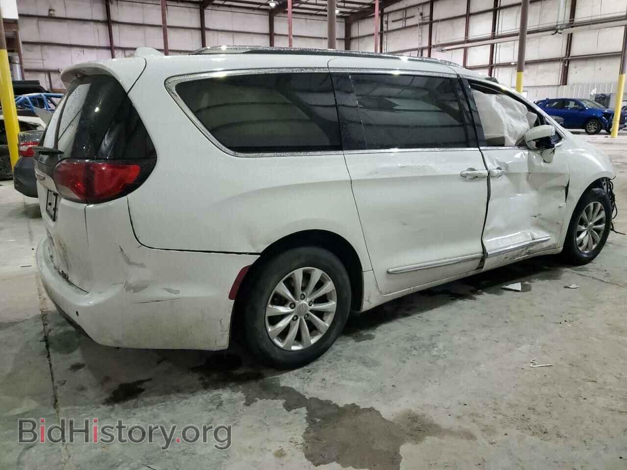 2019 CHRYSLER PACIFICA - VIN: 2C4RC1BG1KR555157 - Фото 3