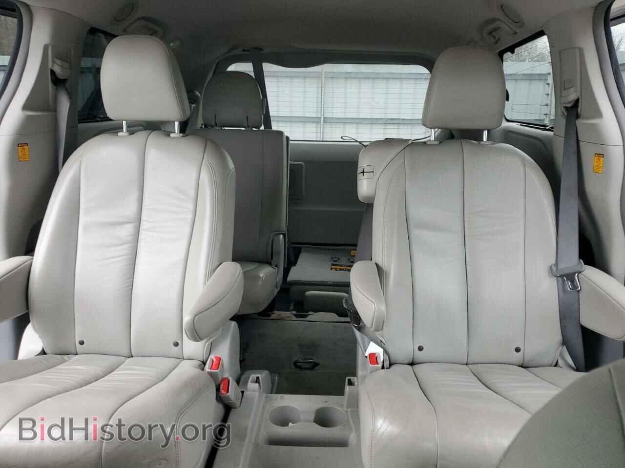2011 TOYOTA All Models - VIN: 5TDYK3DC2BS070313 - Фото 10