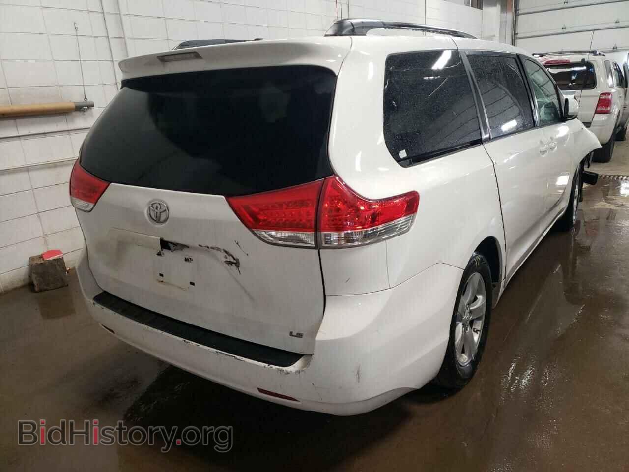 2013 TOYOTA SIENNA - VIN: 5TDKK3DC8DS294971 - Фото 4