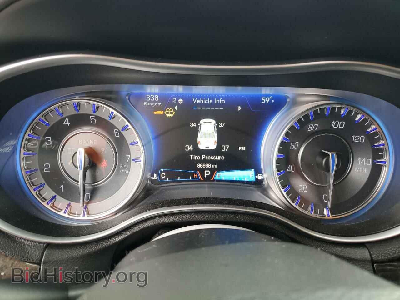 2017 CHRYSLER 300 - VIN: 2C3CCAEGXHH663328 - Фото 9