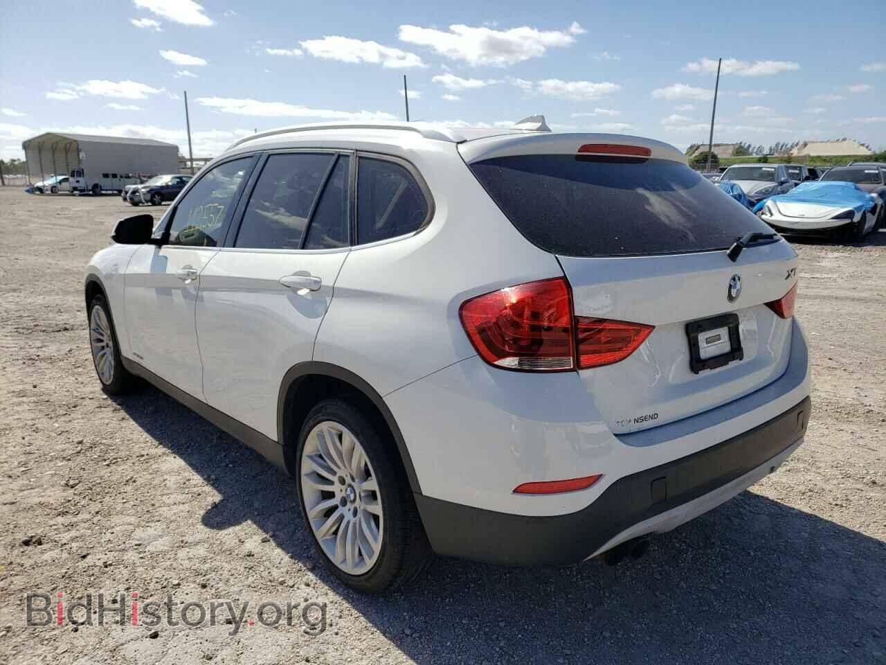 2013 BMW X1 - VIN: WBAVM1C56DVW43742 - Фото 3