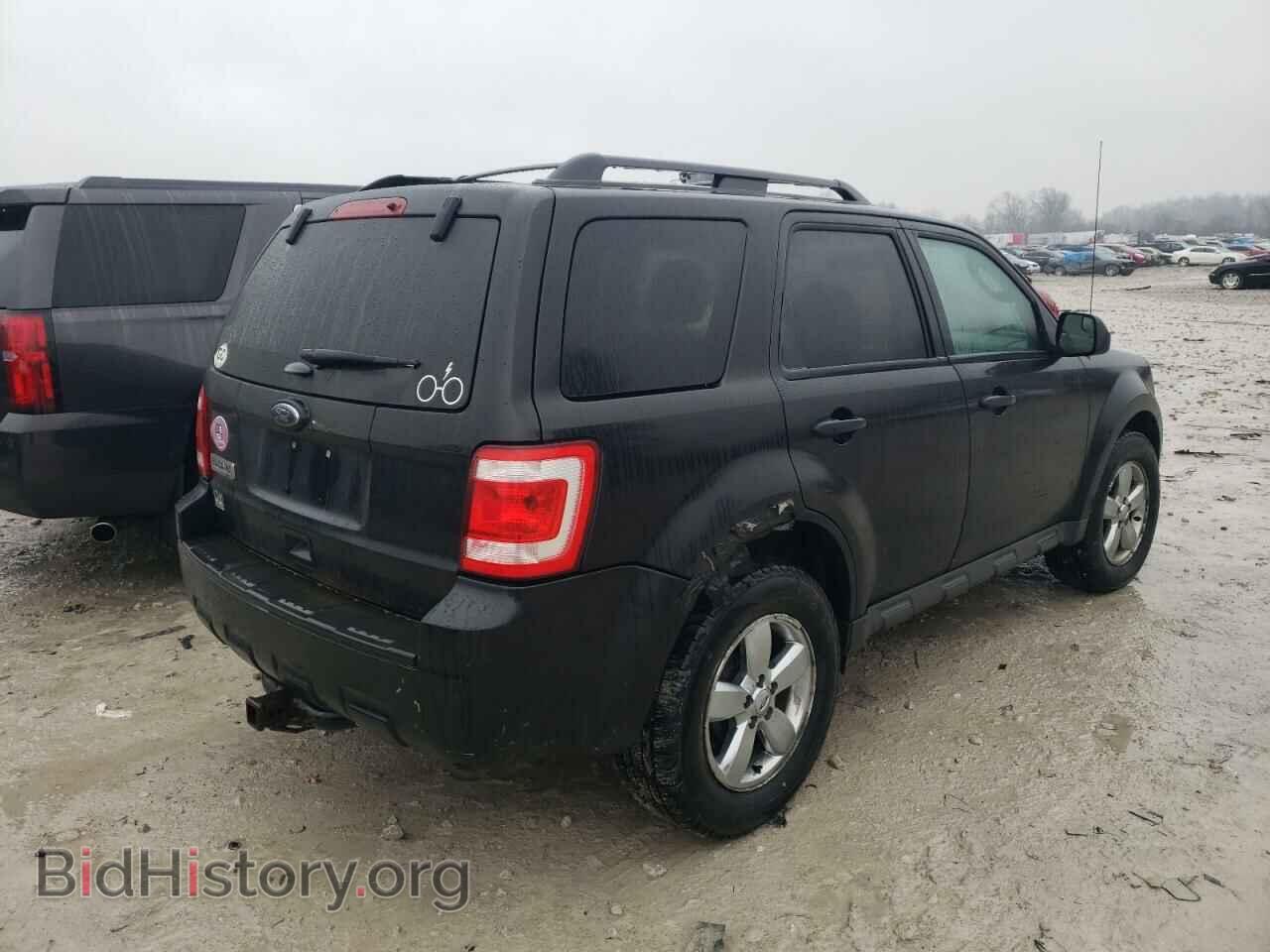 2011 FORD ESCAPE - VIN: 1FMCU9DG9BKA76512 - Фото 3