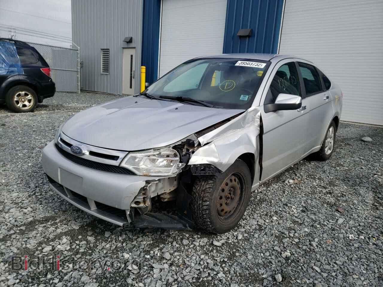 2009 FORD FOCUS - VIN: 1FAHP35N99W186500 - Фото 2