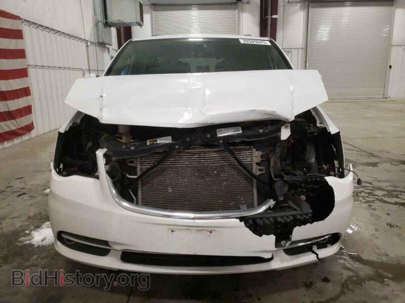 2016 Chrysler MINIVAN (VIN 2C4RC1BG1GR186372) — photo 5 of 13