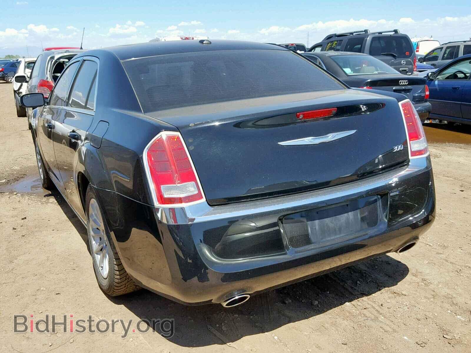2013 CHRYSLER 300 - VIN: 2C3CCAAG3DH657273 - Фото 3