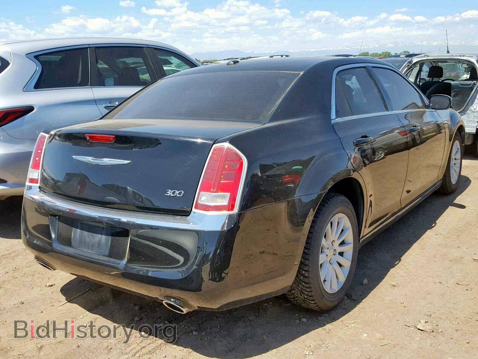 2013 CHRYSLER 300 - VIN: 2C3CCAAG3DH657273 - Фото 4