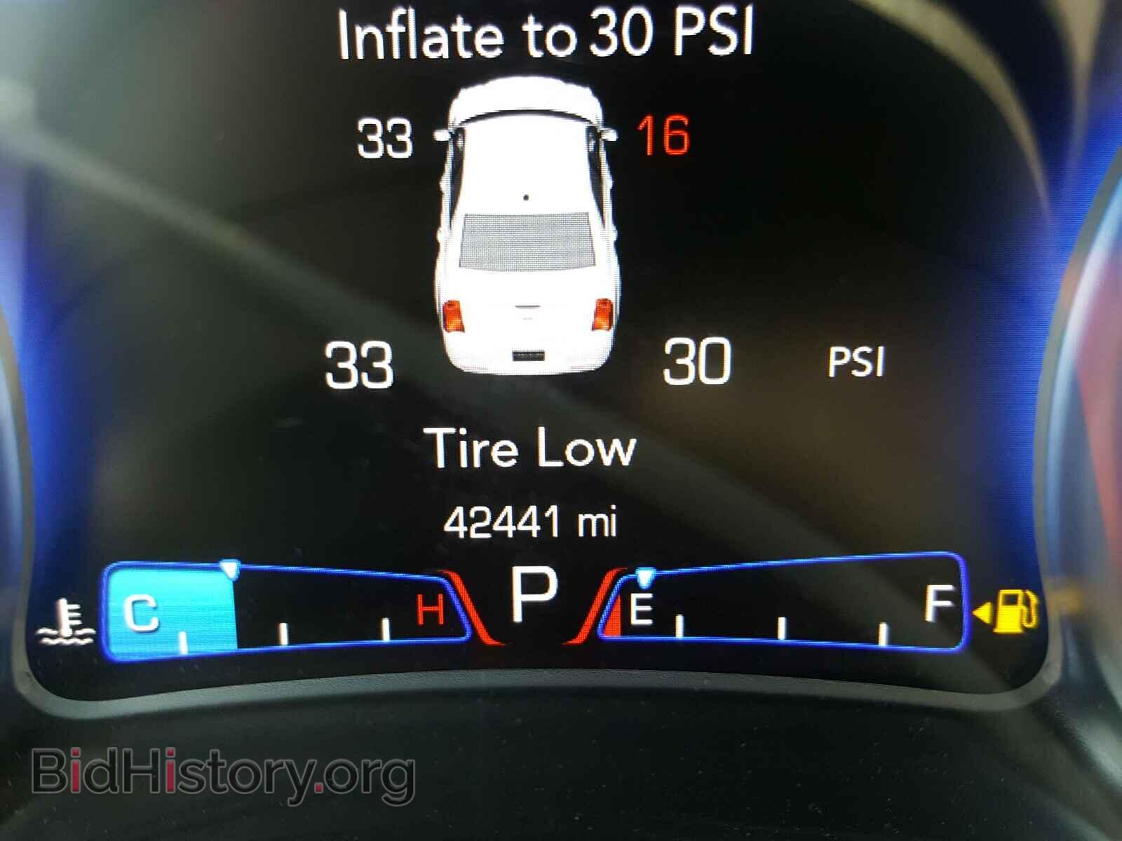 2017 CHRYSLER 300 - VIN: 2C3CCAEG7HH609842 - Фото 8