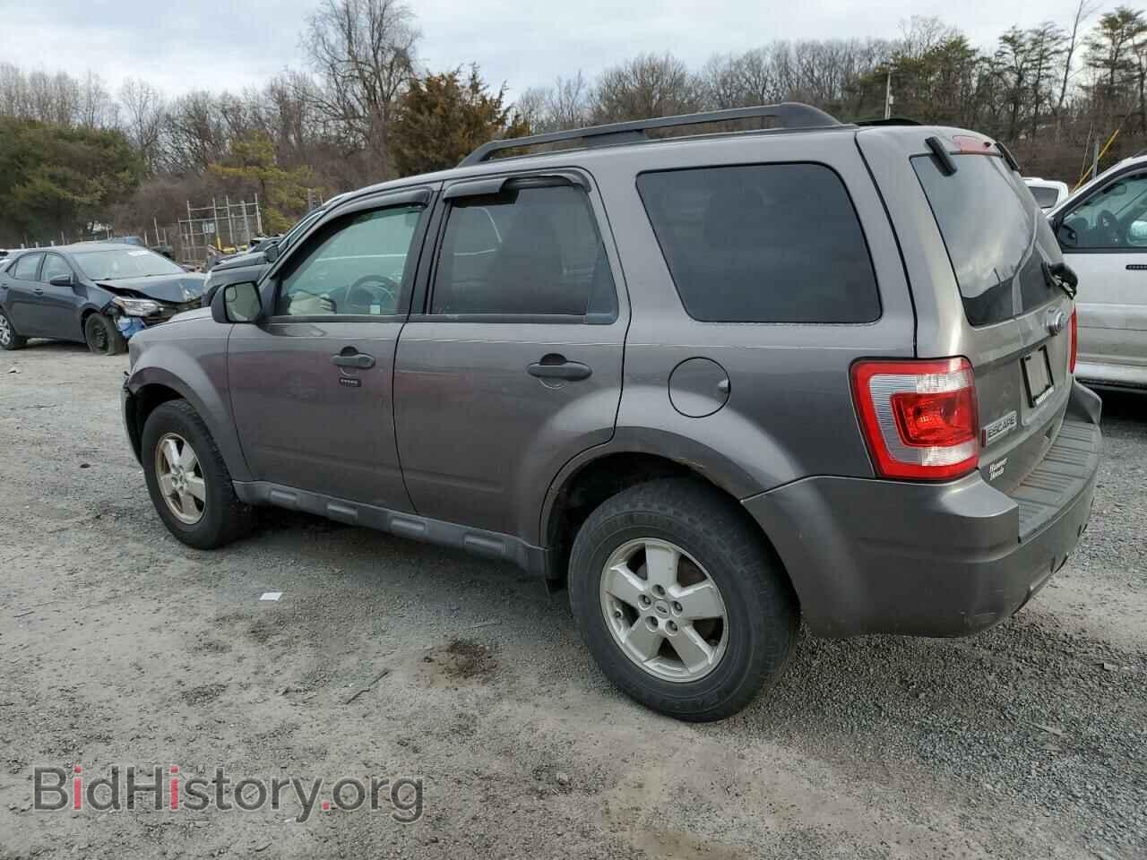 2010 FORD ESCAPE - VIN: 1FMCU9D77AKB02135 - Фото 2