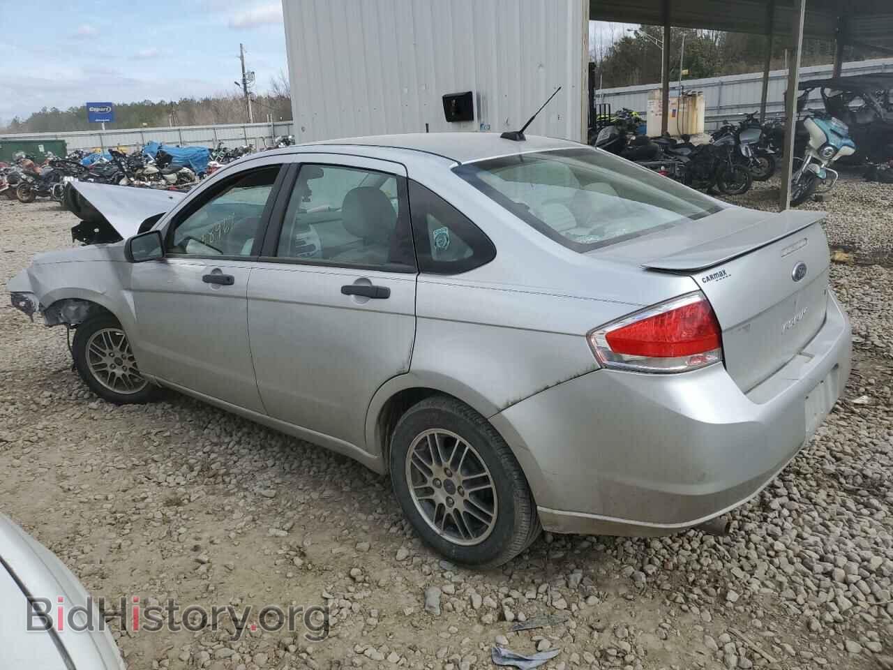 2011 FORD FOCUS - VIN: 1FAHP3FN6BW193330 - Фото 2