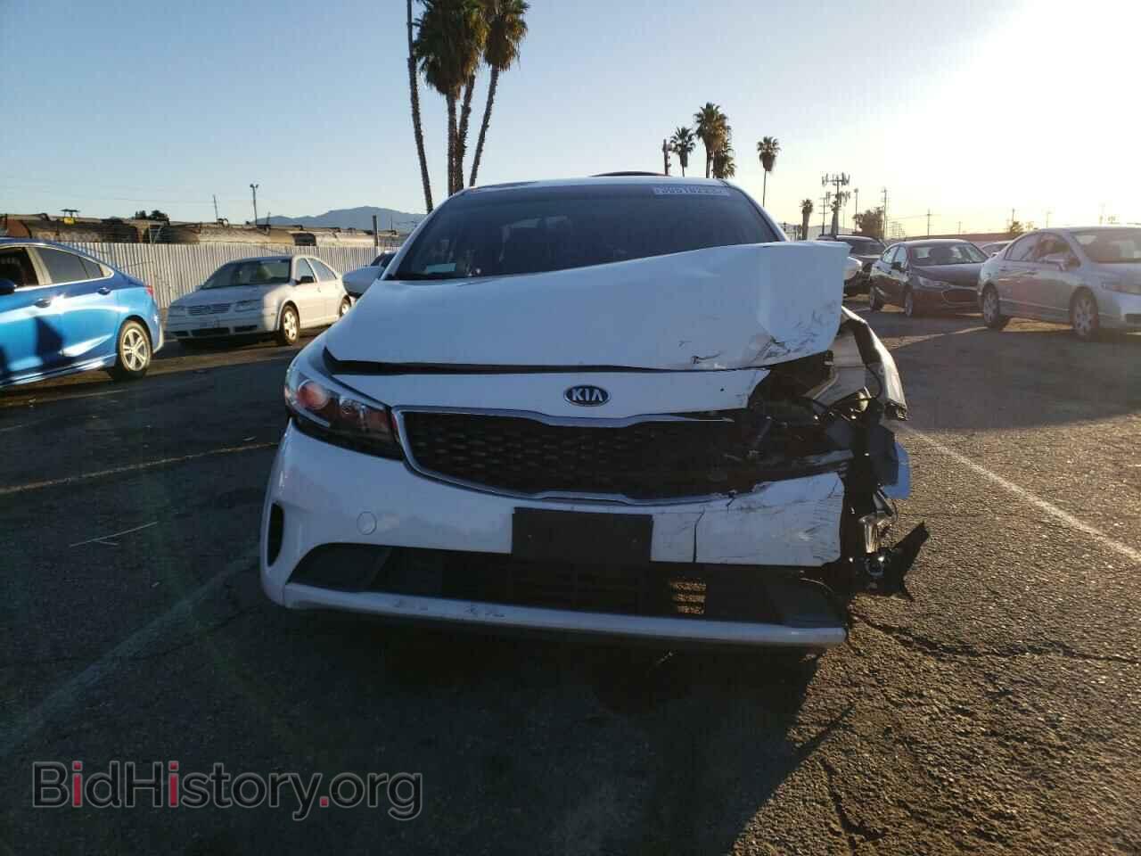2017 KIA FORTE - VIN: 3KPFK4A77HE125653 - Фото 5
