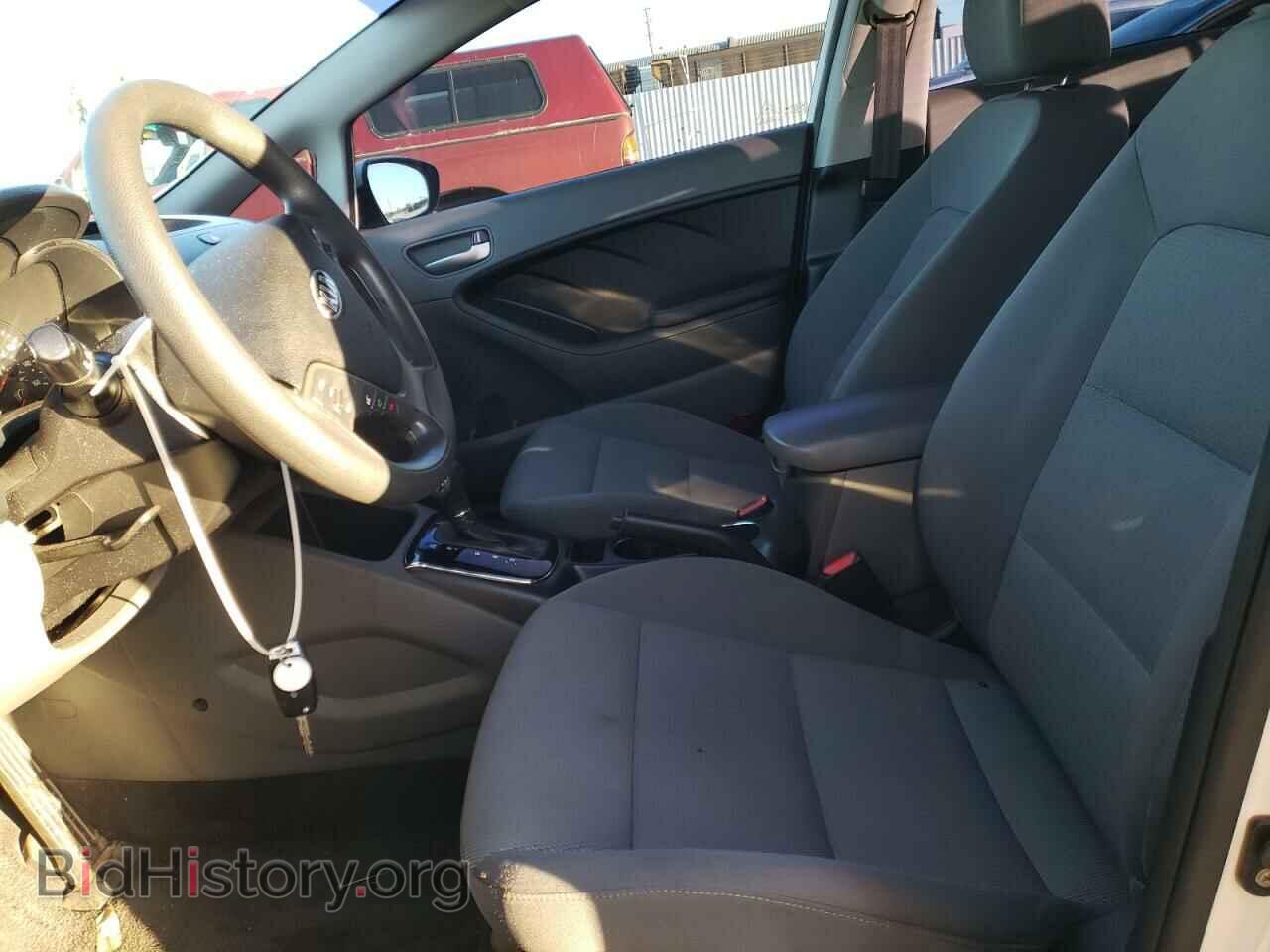 2017 KIA FORTE - VIN: 3KPFK4A77HE125653 - Фото 7