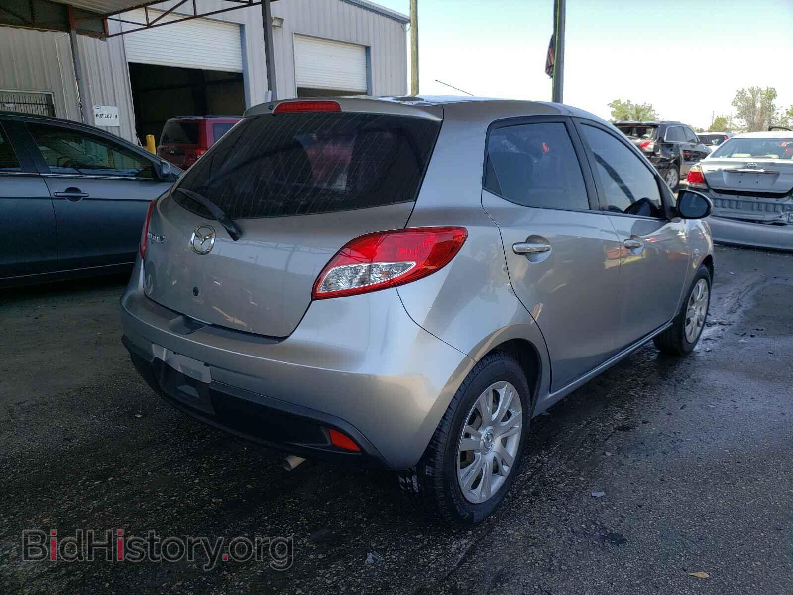 2011 MAZDA 2 - VIN: JM1DE1HY1B0107869 - Photo 4