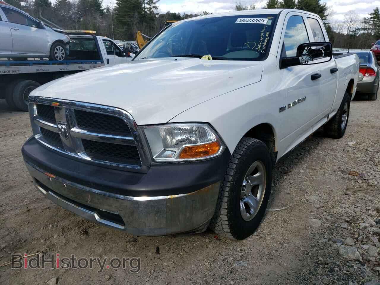 2011 DODGE RAM 1500 - VIN: 1D7RV1GTXBS605087 - Фото 2
