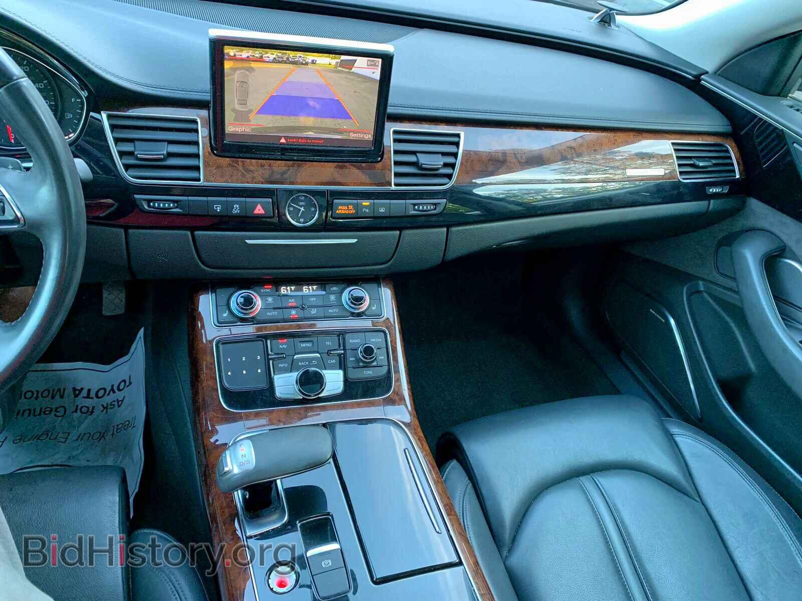 2011 AUDI A8 - VIN: WAURVAFD2BN005048 - Фото 8