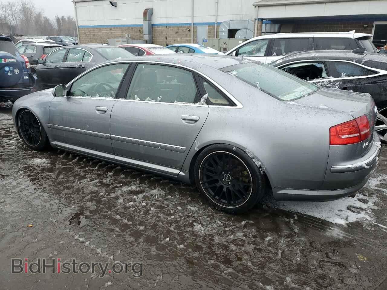 2010 AUDI A8 - VIN: WAURVAFA1AN005465 - Photo 2