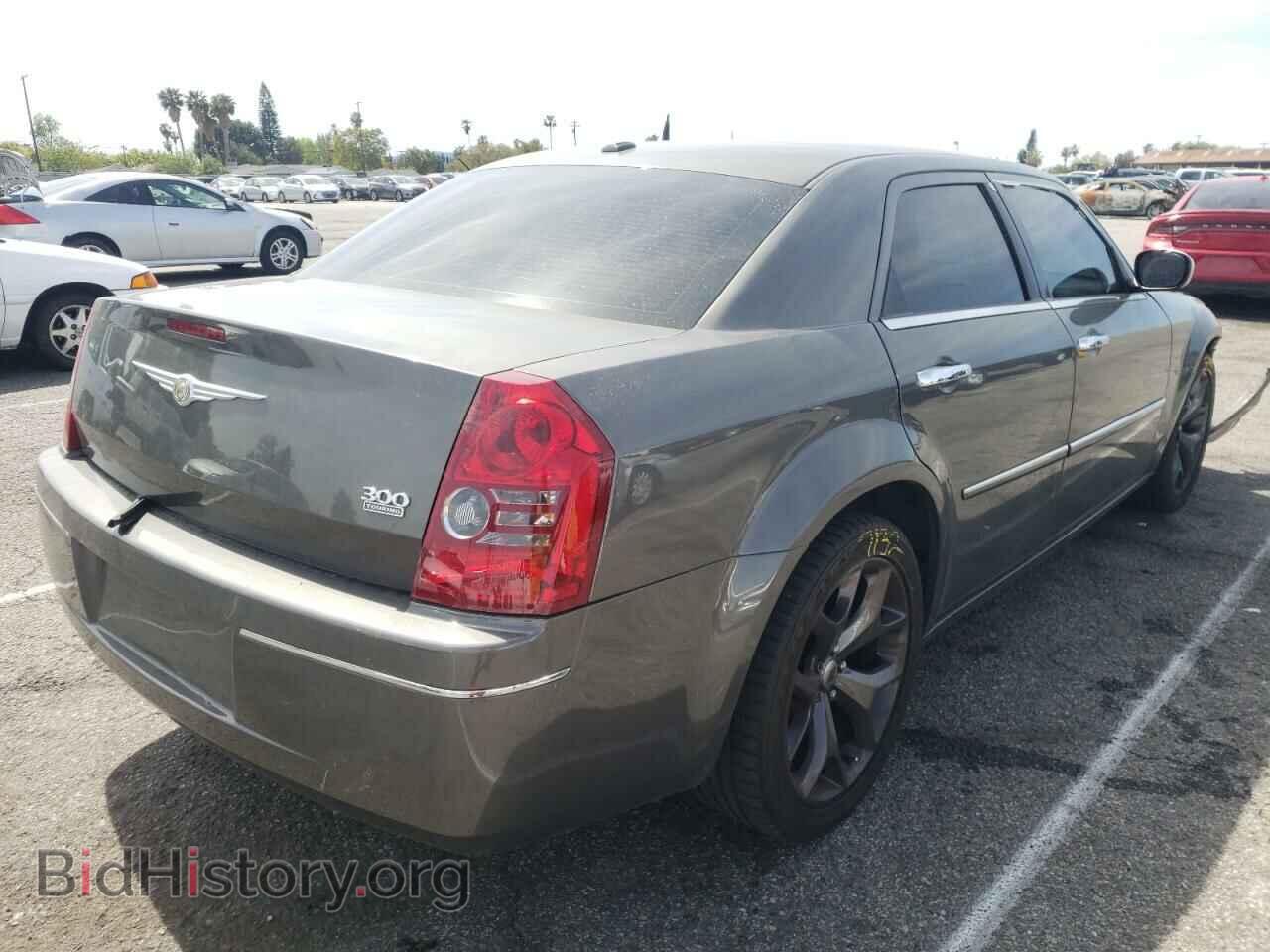 2010 CHRYSLER 300 - VIN: 2C3CA5CV3AH185421 - Фото 4