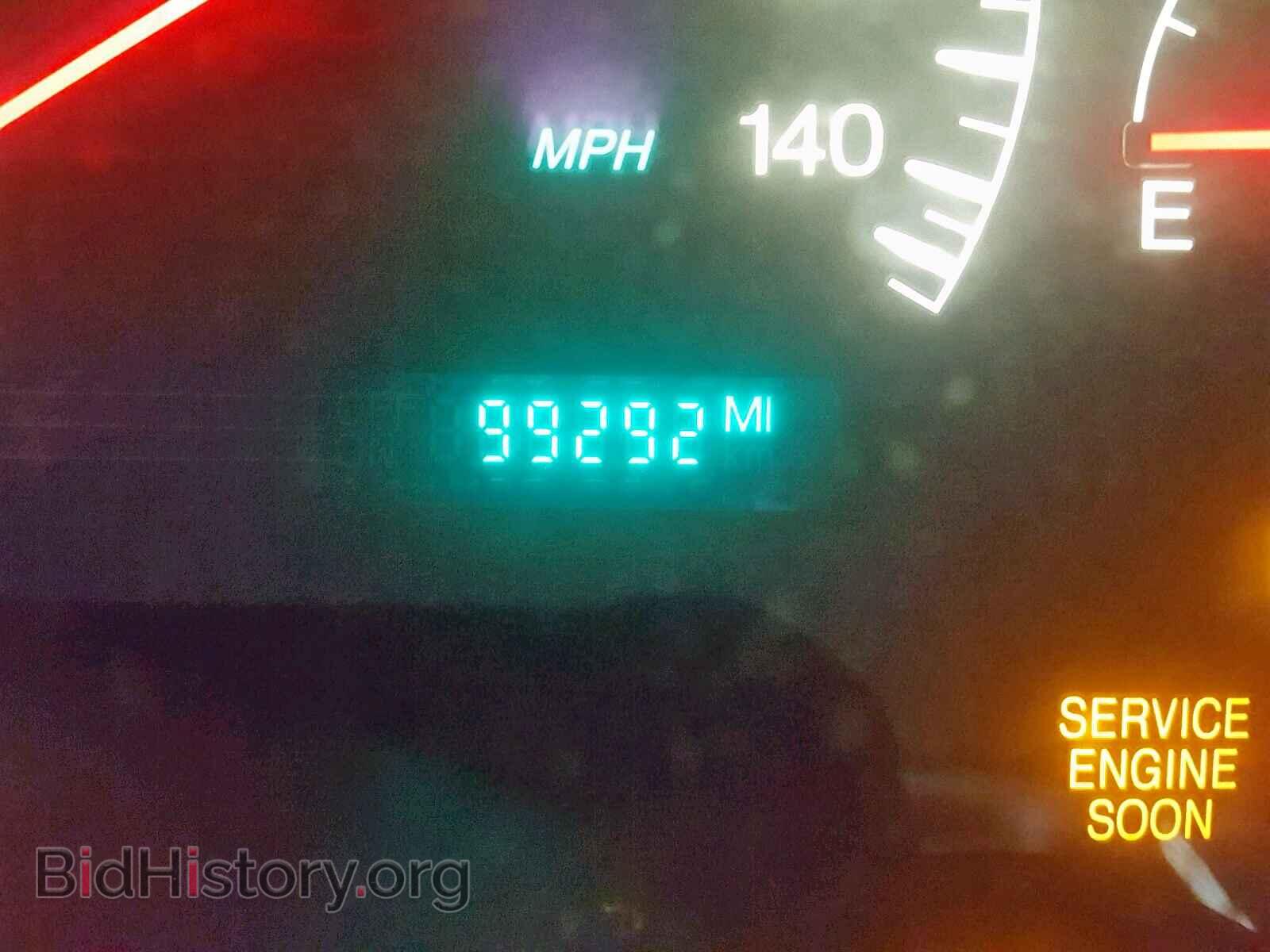 2000 CADILLAC DEVILLE - VIN: 1G6KF5790YU329846 - Фото 8