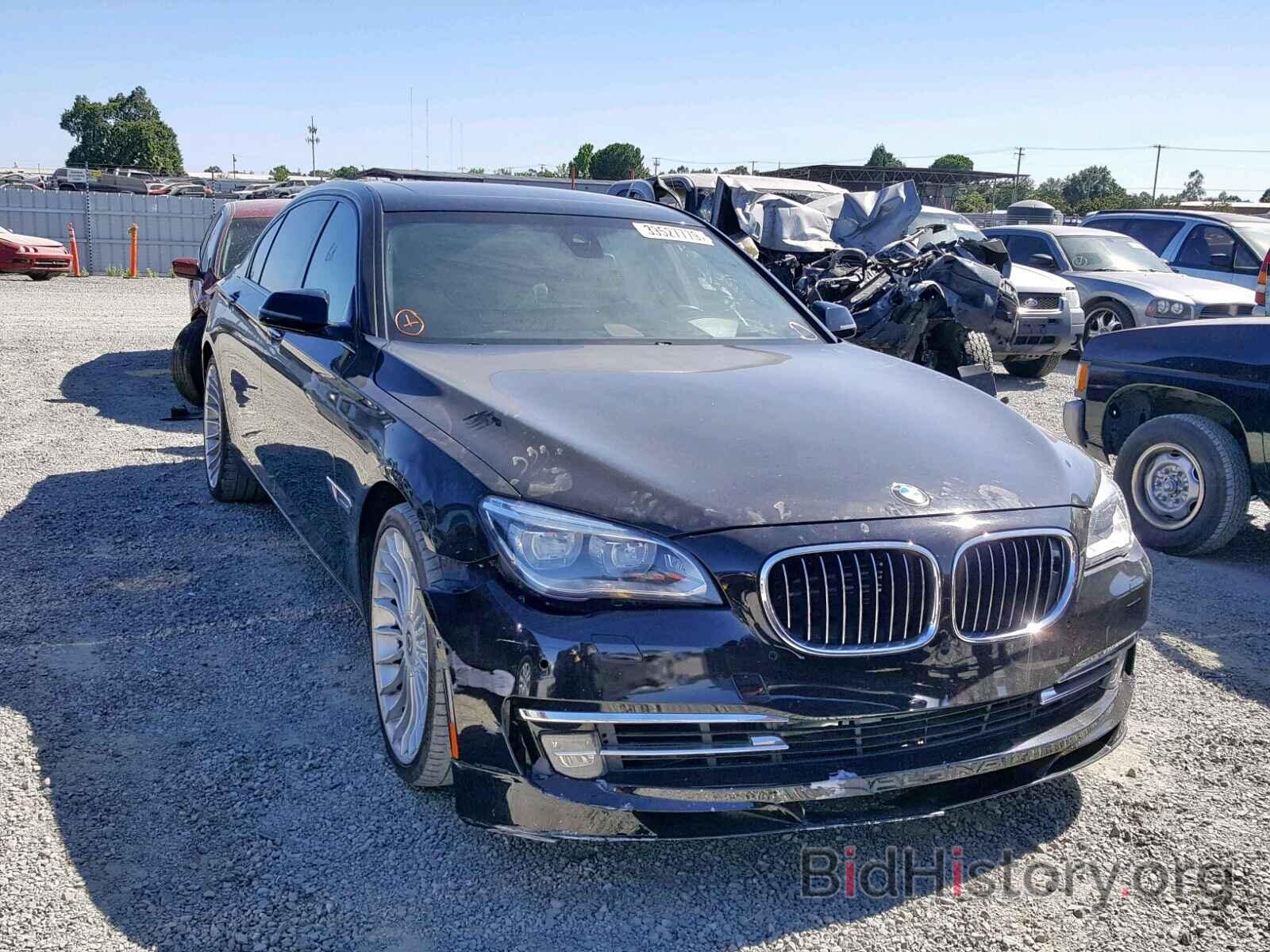 Photo WBAYE8C51DDS15912 - BMW 7 SERIES 2013