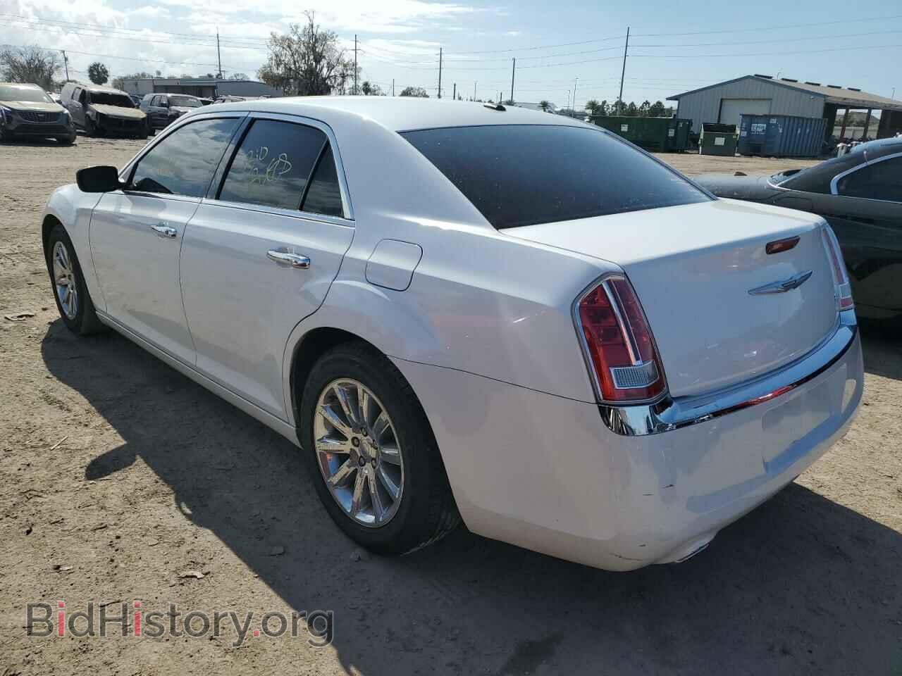 2013 CHRYSLER 300 - VIN: 2C3CCAEG4DH561730 - Фото 2