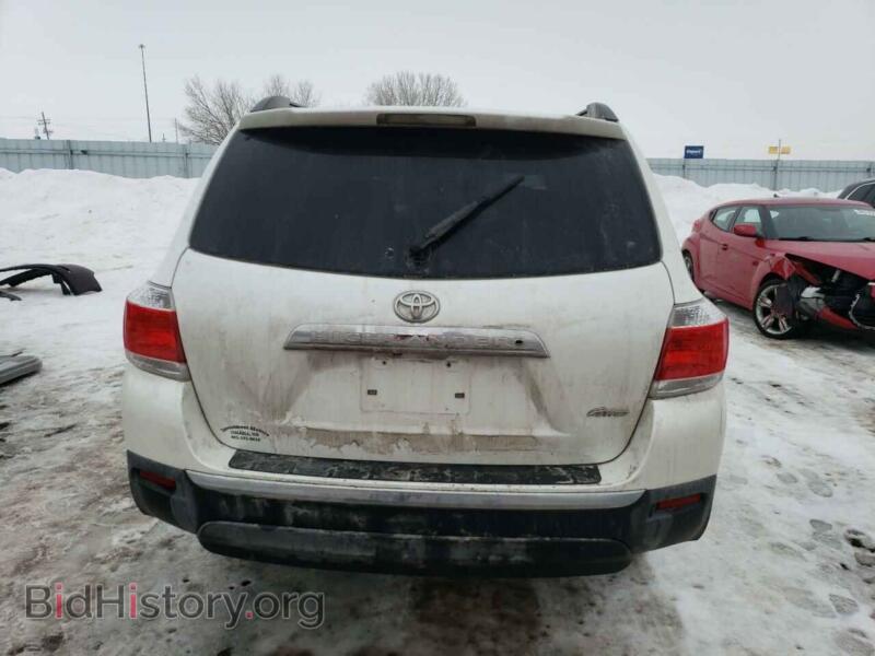 2013 Toyota HIGHLANDER (VIN 5TDBK3EH8DS177899) — photo 6 of 14