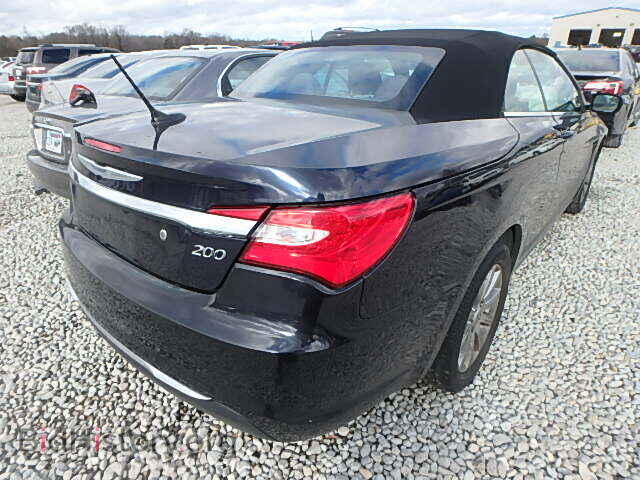 2012 CHRYSLER 200 - VIN: 1C3BCBEB3CN215695 - Фото 4