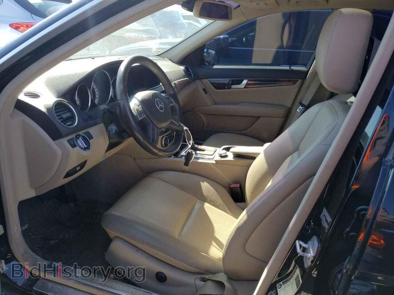 2012 MERCEDES-BENZ C-CLASS - VIN: WDDGF4HB2CA711004 - Фото 7