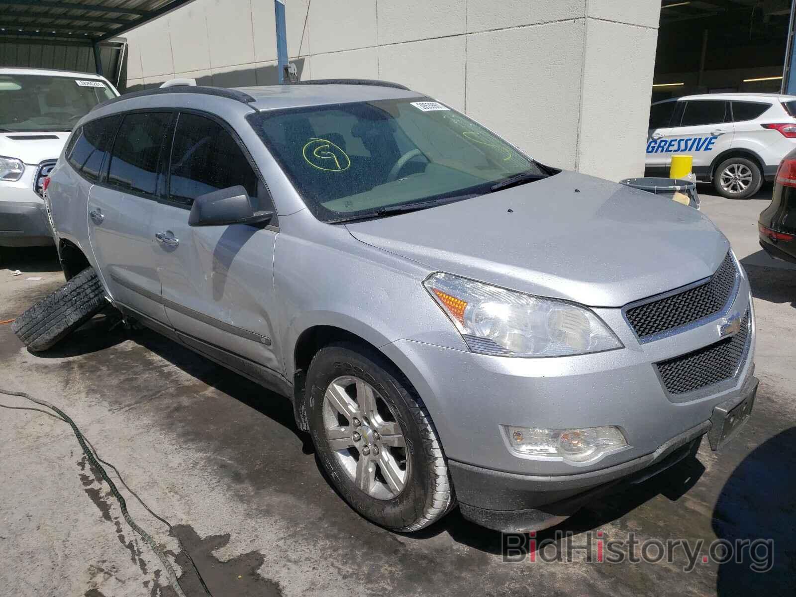 Photo 1GNLREED1AS142351 - CHEVROLET TRAVERSE 2010