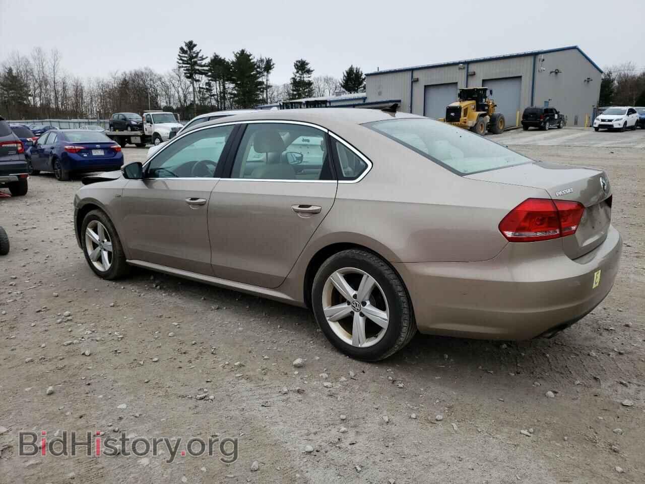 2015 VOLKSWAGEN PASSAT - VIN: 1VWAT7A37FC118421 - Фото 2