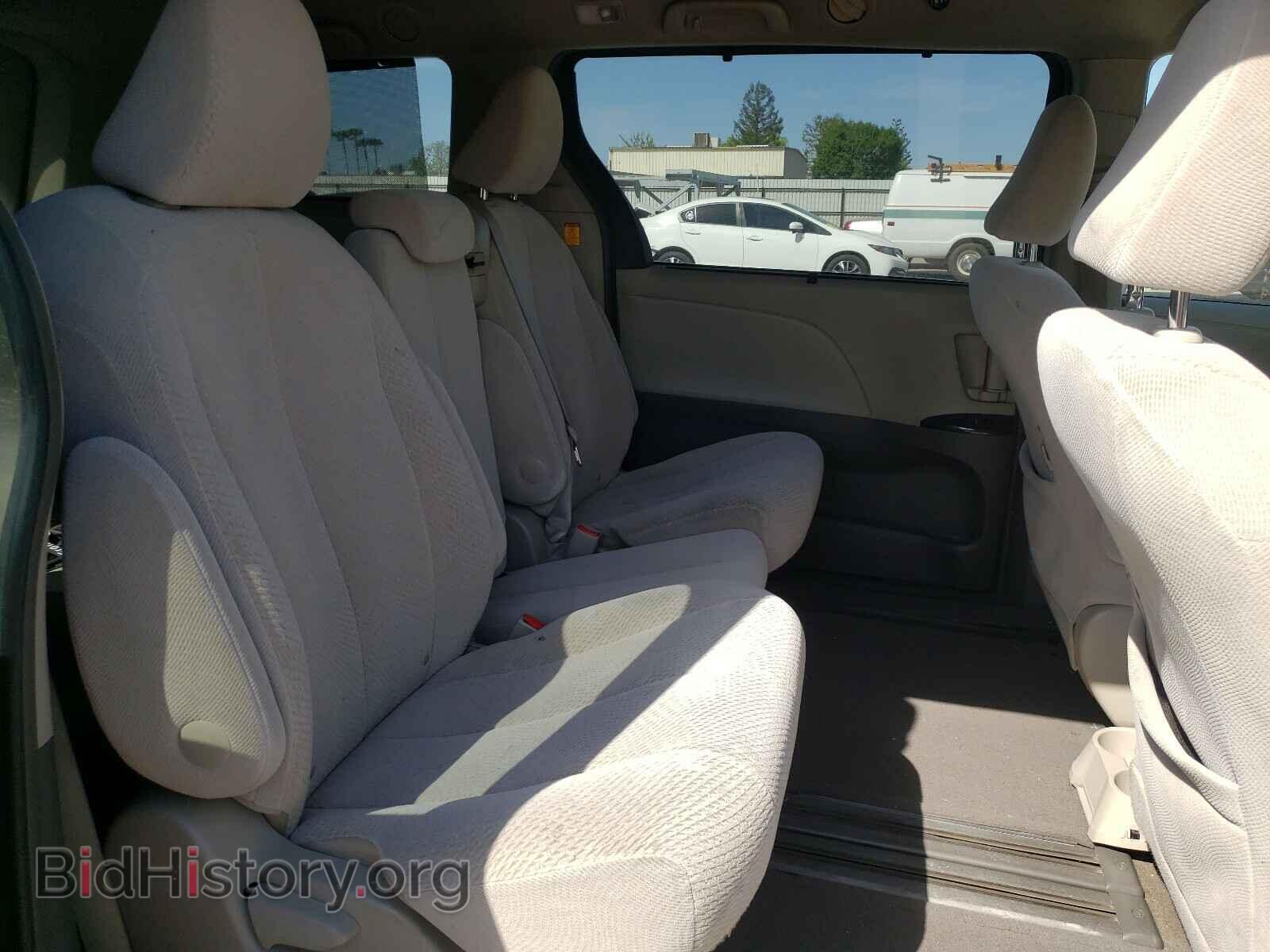 2012 TOYOTA SIENNA - VIN: 5TDKK3DC2CS263973 - Фото 6