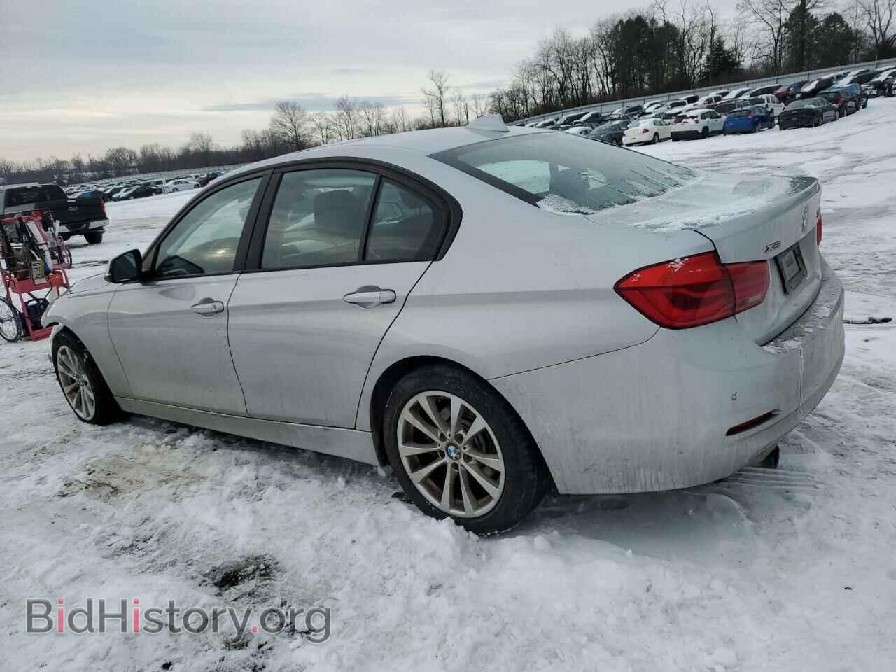 2016 BMW 3 SERIES - VIN: WBA8E5G54GNU21409 - Фото 2