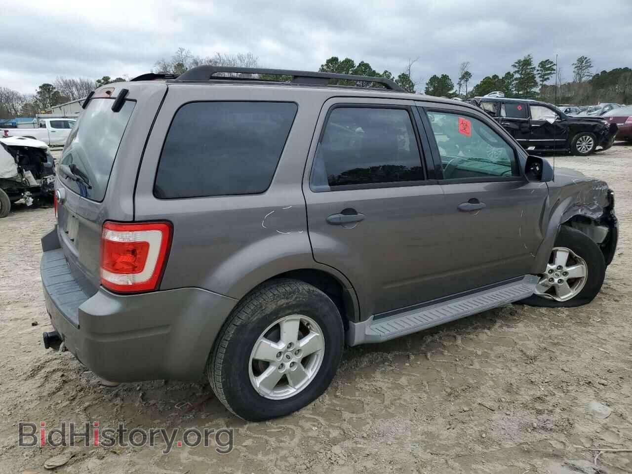 2010 FORD ESCAPE - VIN: 1FMCU0D70AKA92396 - Фото 3