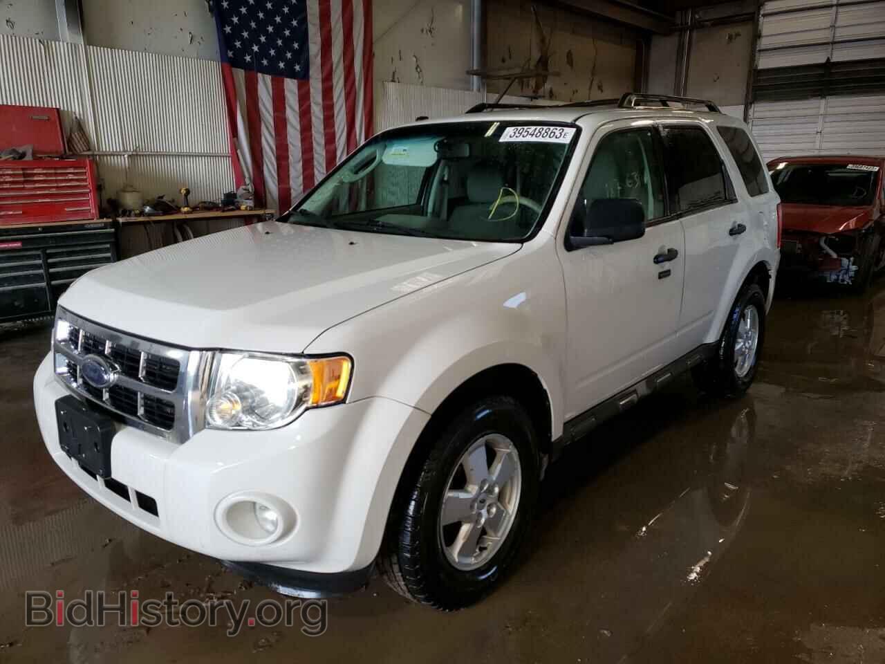 Photo 1FMCU03759KB21209 - FORD ESCAPE 2009