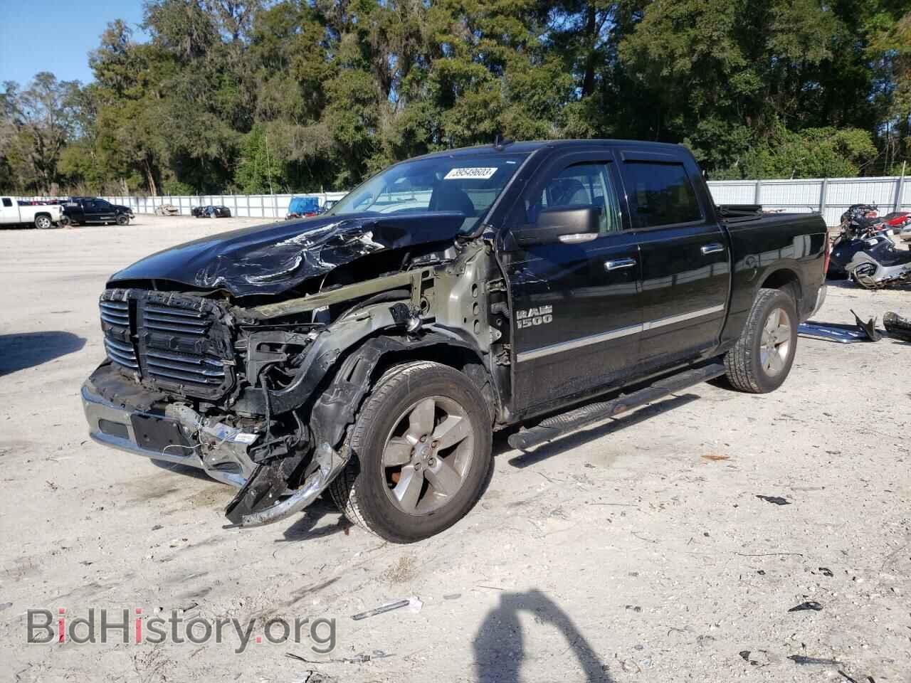Photo 3C6RR6LT2HG504747 - RAM 1500 2017