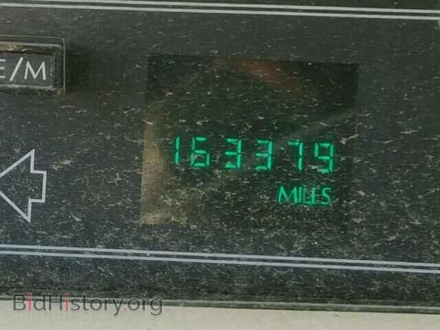 1992 CADILLAC DEVILLE - VIN: 1G6CD53BXN4211592 - Photo 8