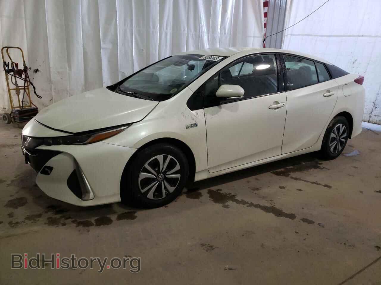 Photo JTDKARFP0H3019334 - TOYOTA PRIUS 2017