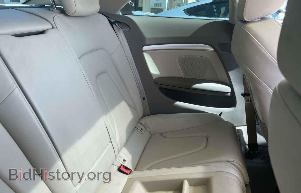 2010 AUDI A5 - VIN: WAULFAFR8AA057143 - Фото 6