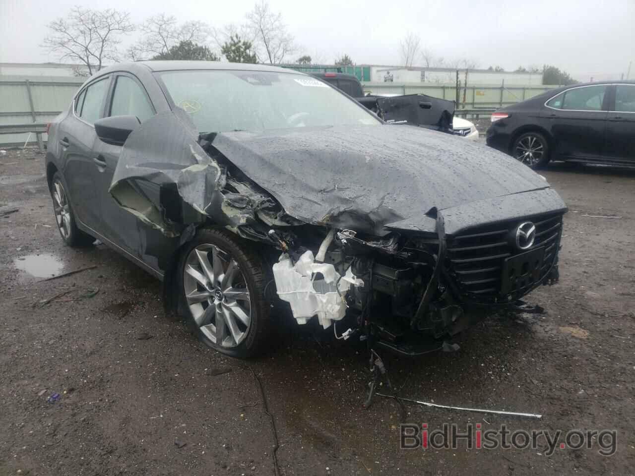 Photo 3MZBN1V34JM174278 - MAZDA 3 2018