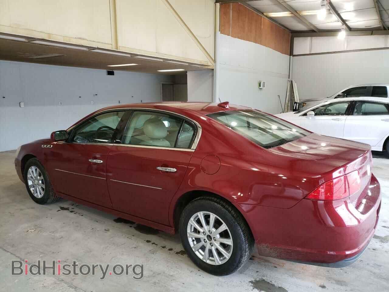 2011 BUICK LUCERNE - VIN: 1G4HC5EM1BU134655 - Фото 2