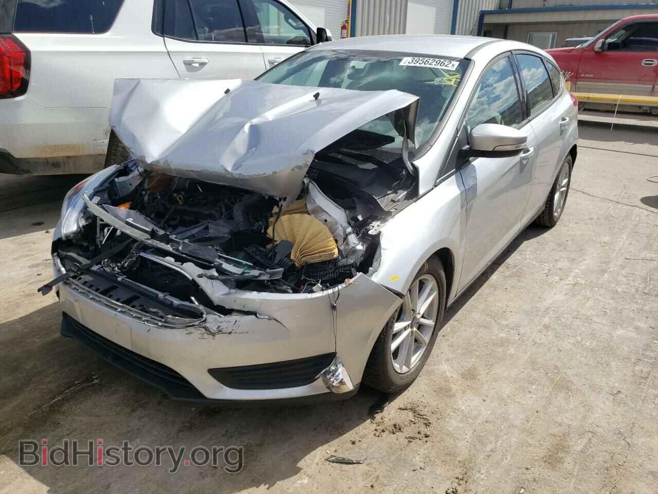 2017 FORD FOCUS - VIN: 1FADP3K22HL225890 - Фото 2