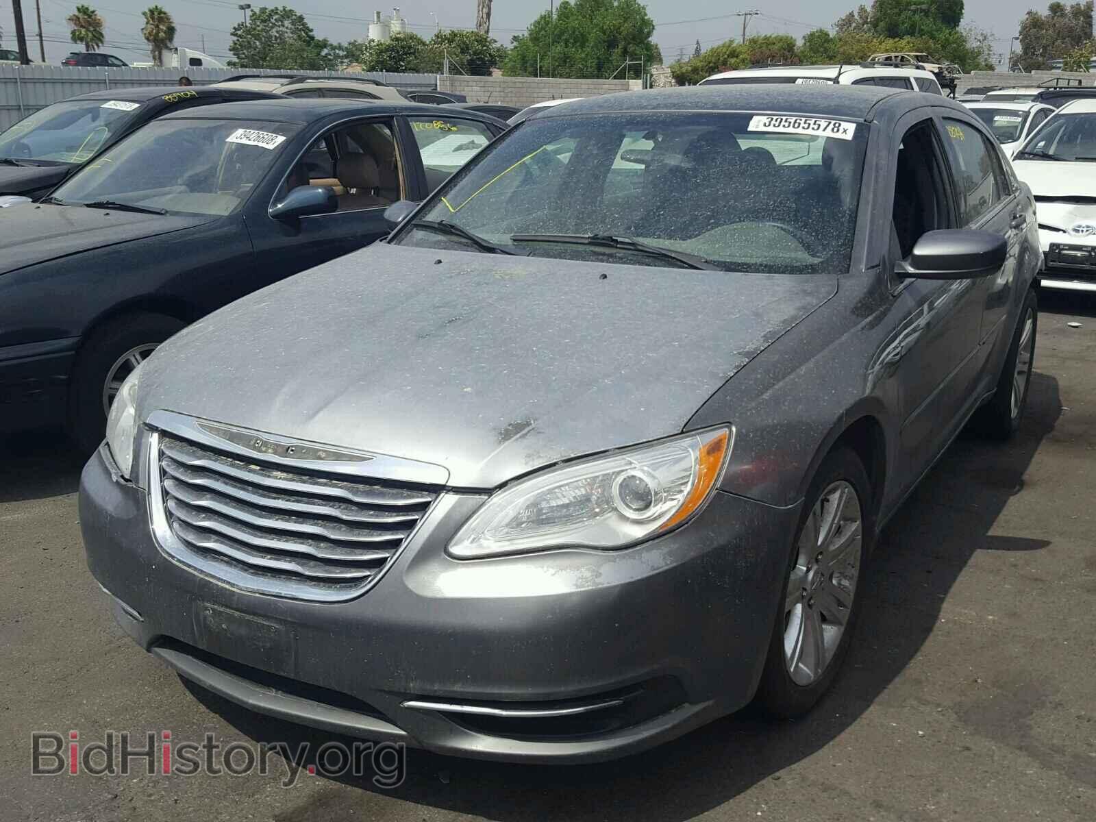 2012 CHRYSLER 200 - VIN: 1C3CCBAB3CN317282 - Фото 2