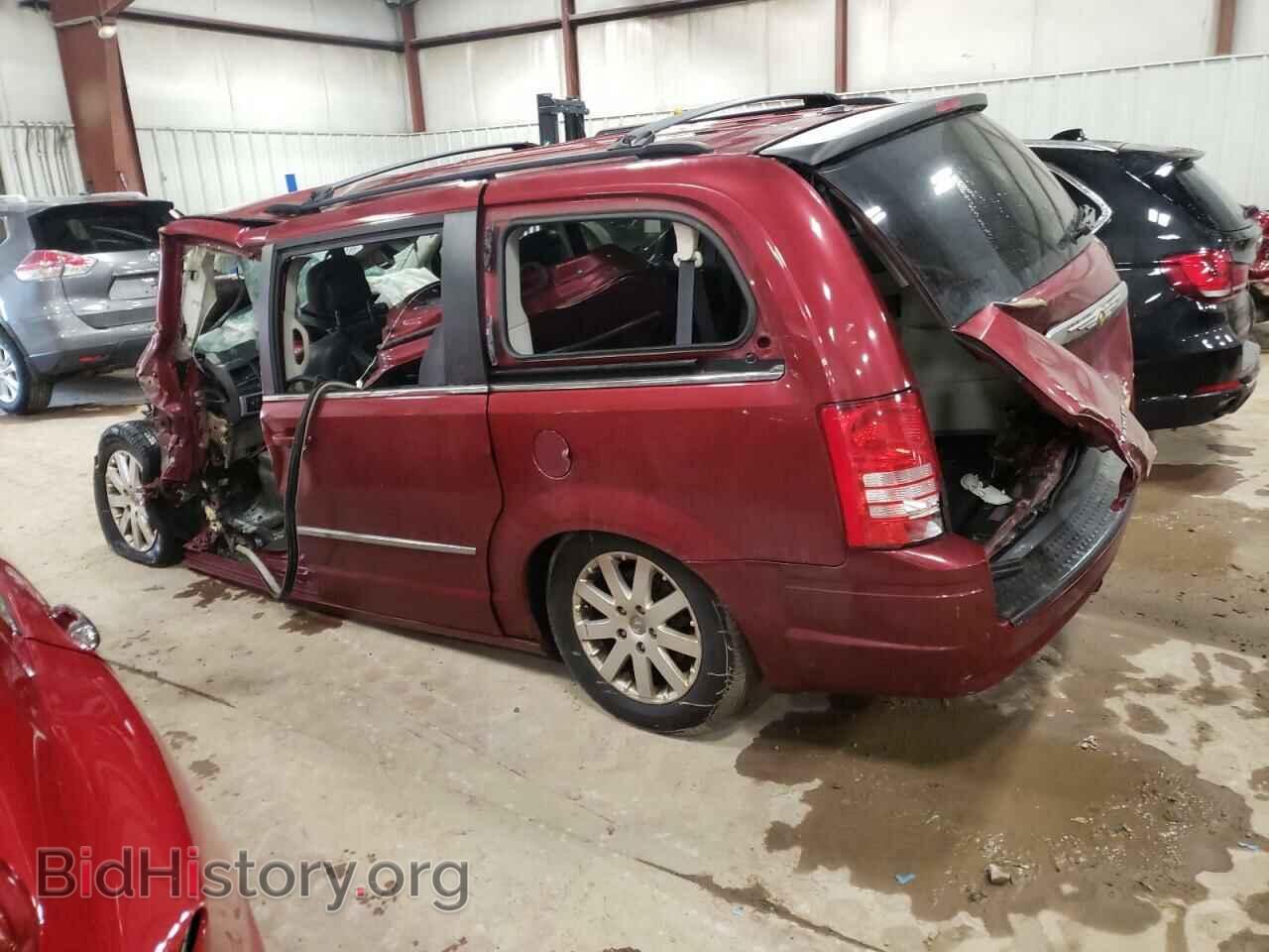 2010 CHRYSLER MINIVAN - VIN: 2A4RR8DX7AR322302 - Фото 2