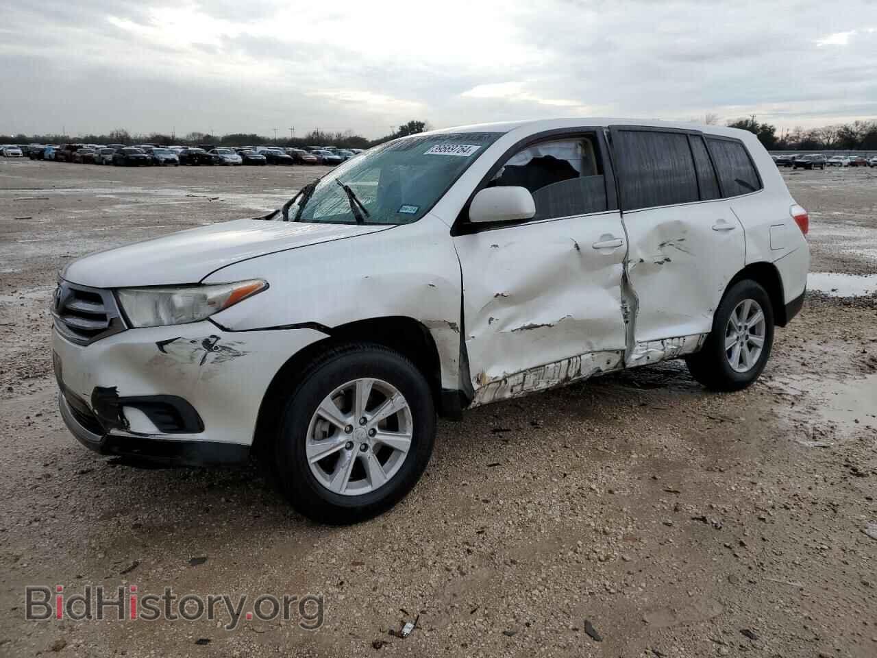 Photo 5TDZK3EH8DS138096 - TOYOTA HIGHLANDER 2013