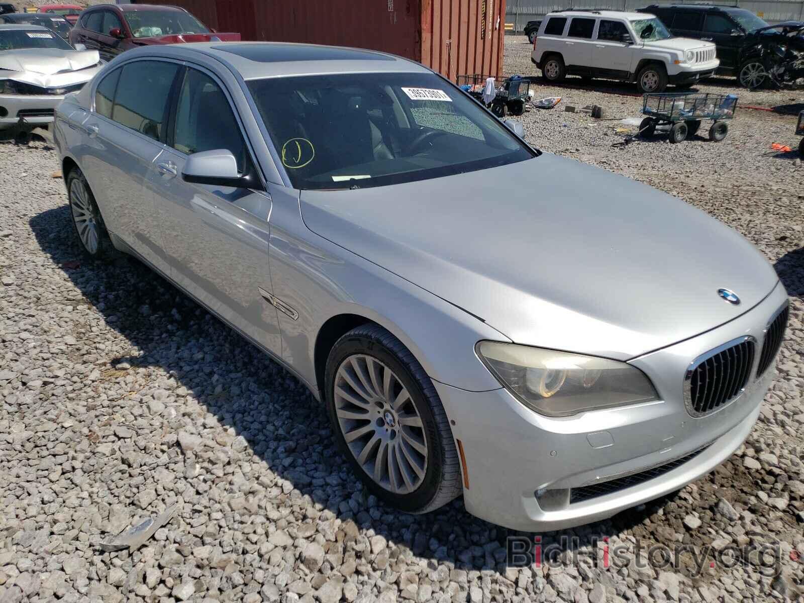 Photo WBAKB83589CY62111 - BMW 7 SERIES 2009