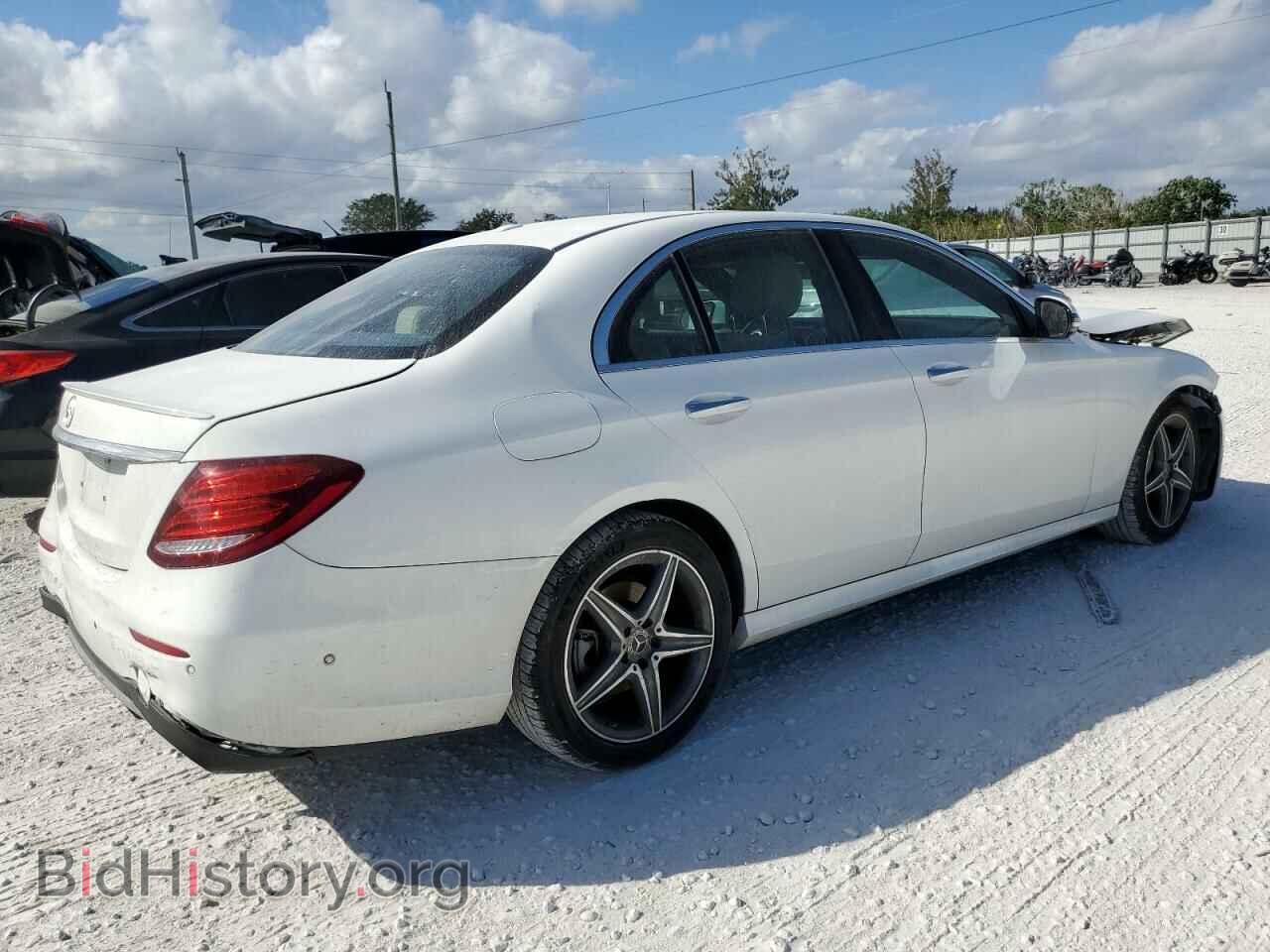 2018 MERCEDES-BENZ E-CLASS - VIN: WDDZF4JB2JA304445 - Фото 3