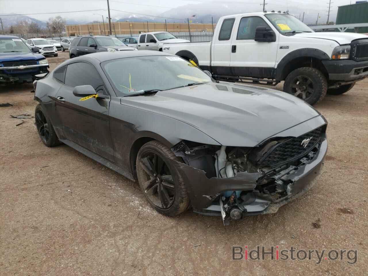 Photo 1FA6P8TH3H5330466 - FORD MUSTANG 2017
