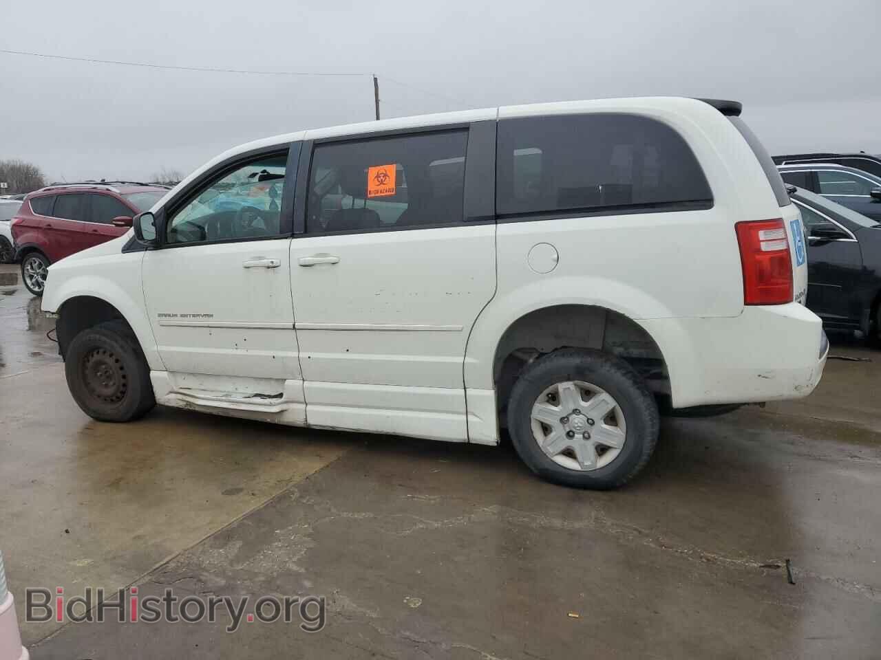 2010 DODGE CARAVAN - VIN: 2D4RN4DE2AR270427 - Photo 2